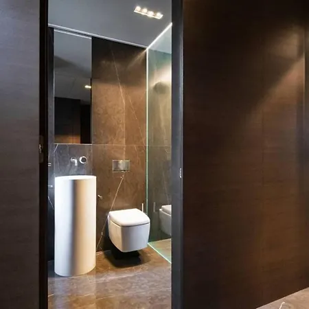 Karl Penthouse